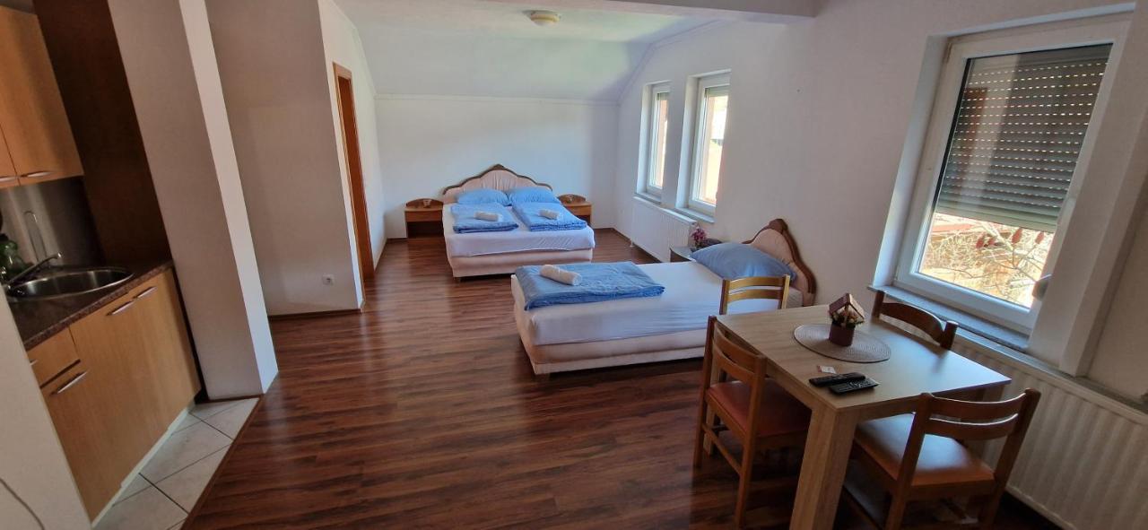 Apartments Galijasevic Кулен Вакуф Екстериор снимка