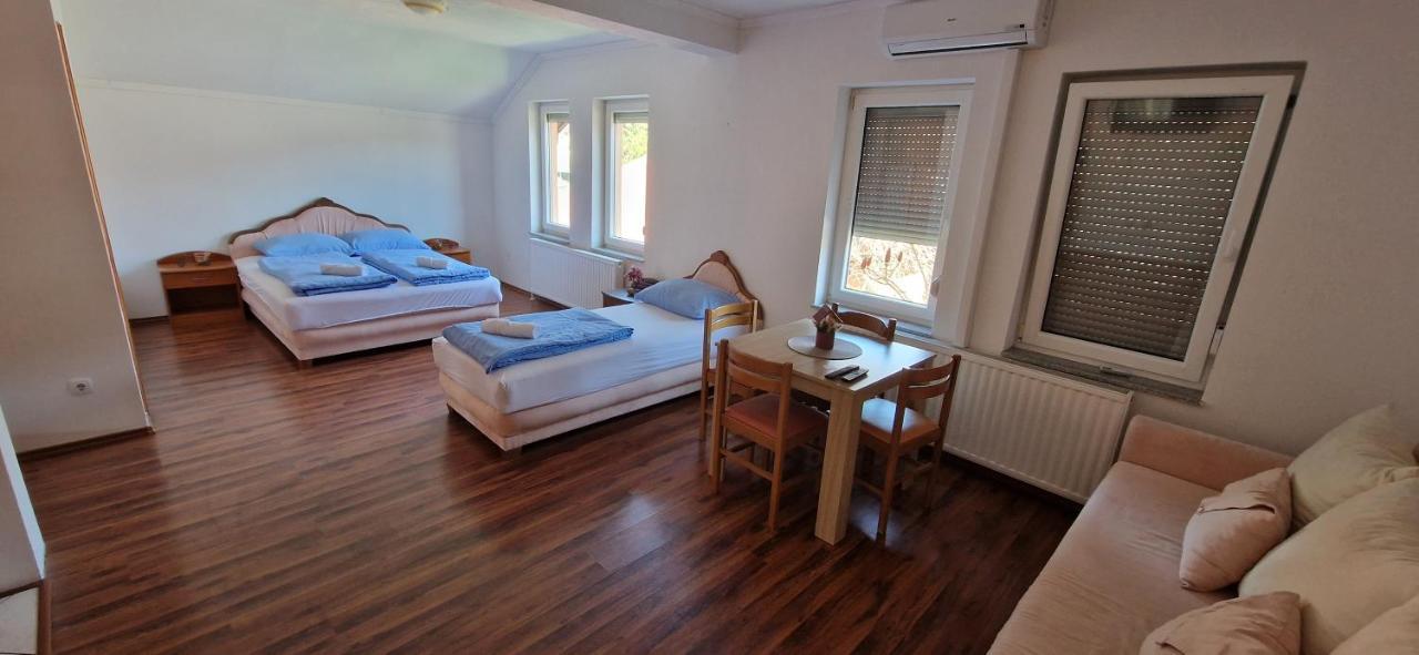 Apartments Galijasevic Кулен Вакуф Екстериор снимка